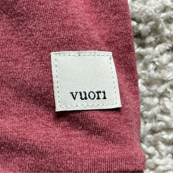 Vuori Women's Halo Essential Hoodie - Picture 3 of 5